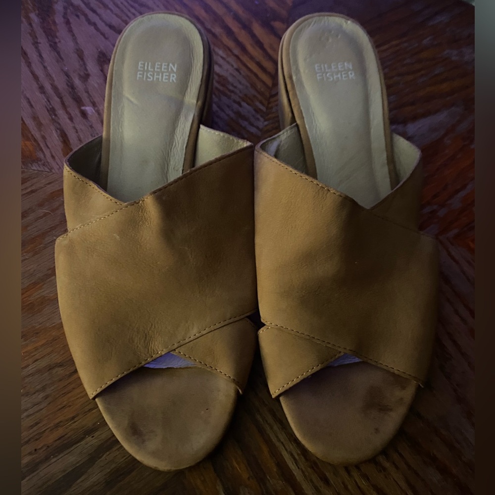 Eileen Fisher Beige heel women size 9.5